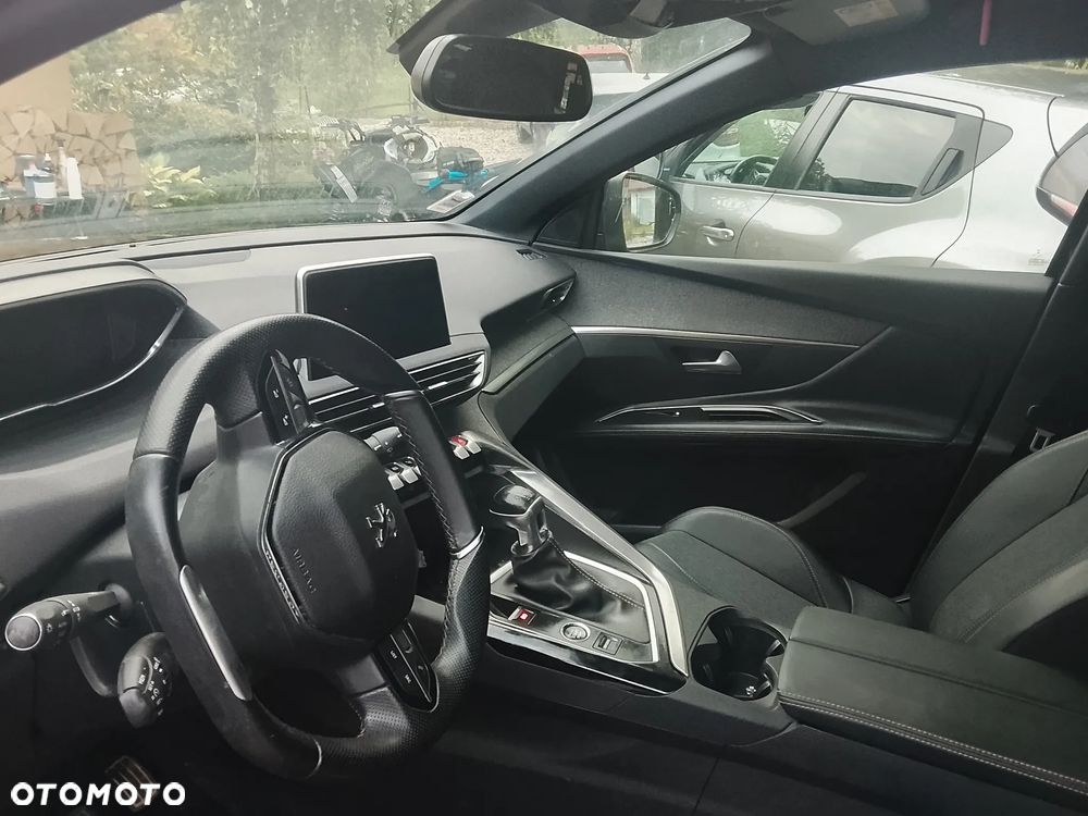 Peugeot 3008 1.2 PureTech GT S&S - 16
