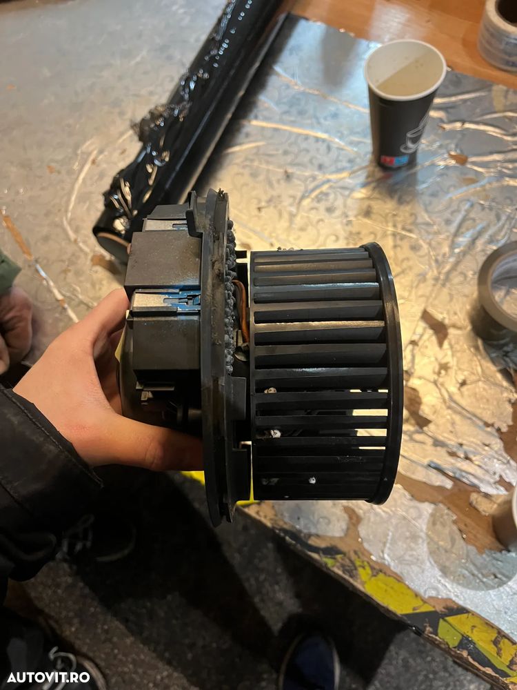 Motoras aeroterma ventilator rezistenta trepte habitaclu VW Volkswagen Golf 6 Europa - 4