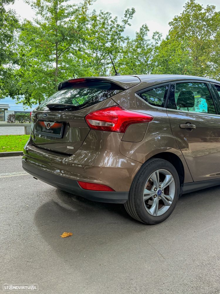 Ford Focus 1.0 SCTi Titanium - 5