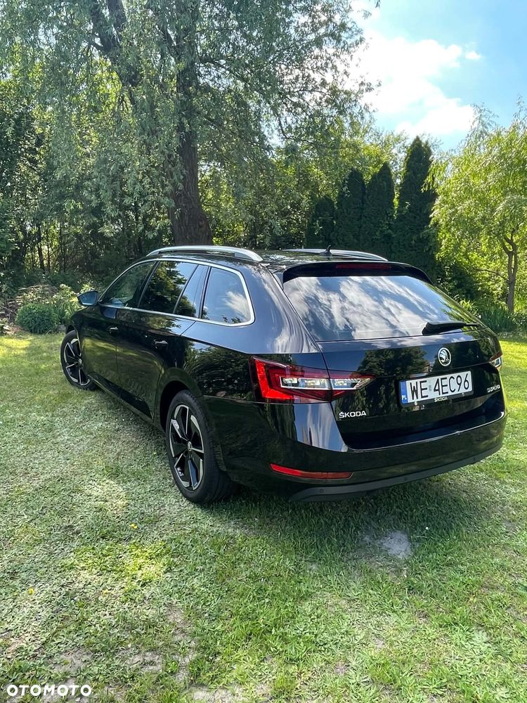 Skoda Superb 2.0 TDI DSG Ambition - 4