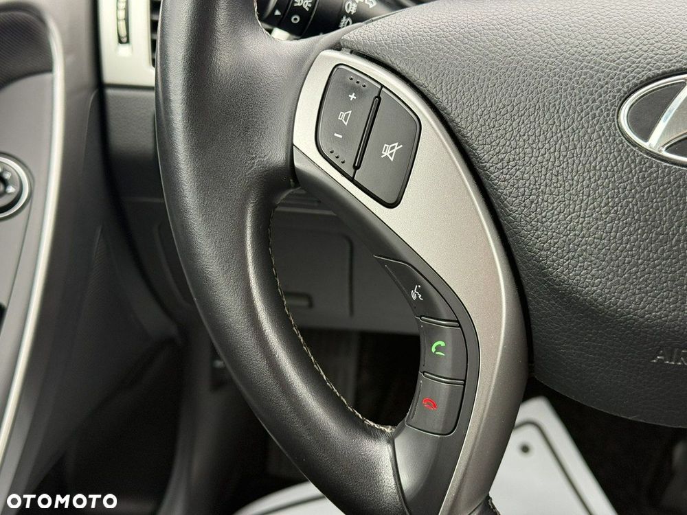 Hyundai i30 1.4 Fifa World Cup Edition - 18