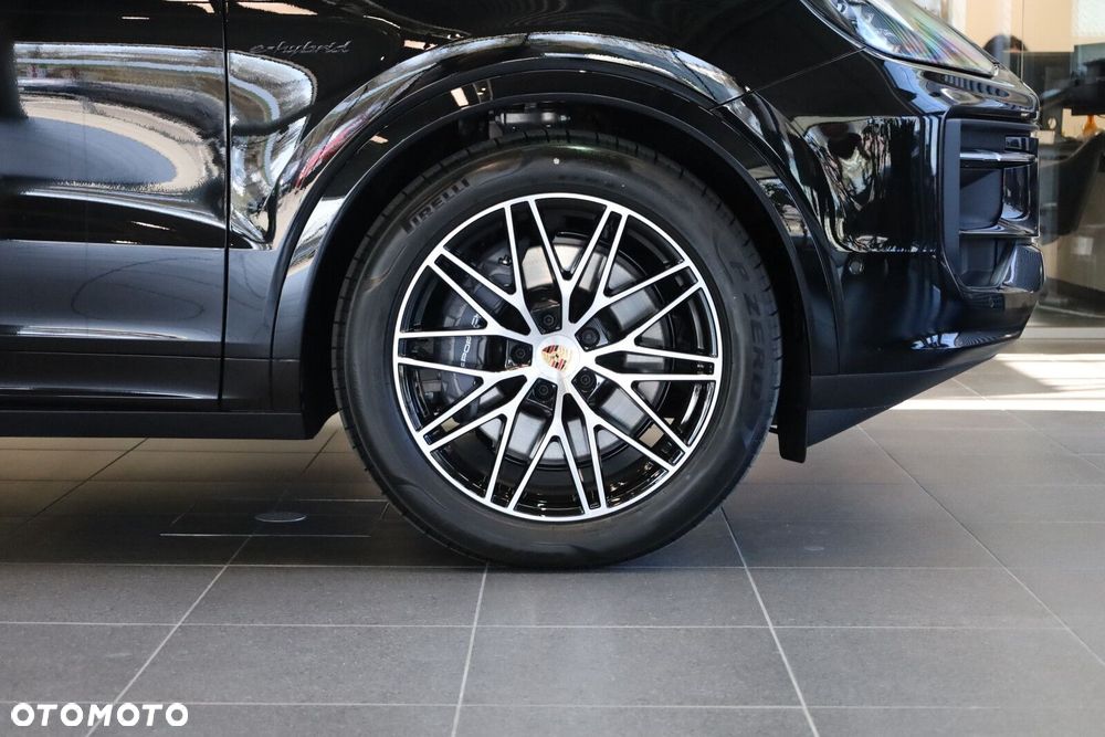 Porsche Cayenne - 9