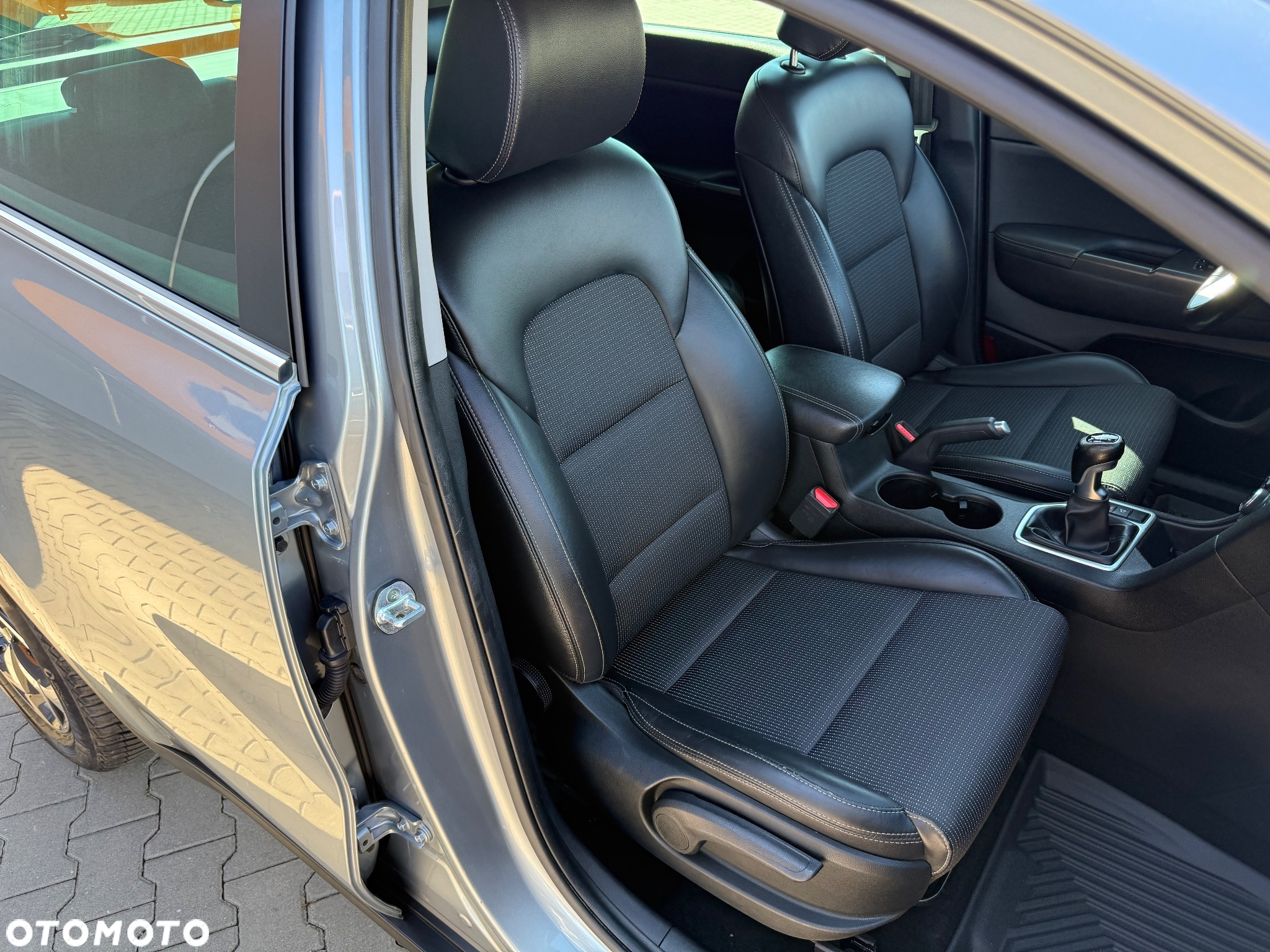 Kia Sportage 1.6 GDI L Business Line Plus 2WD - 27