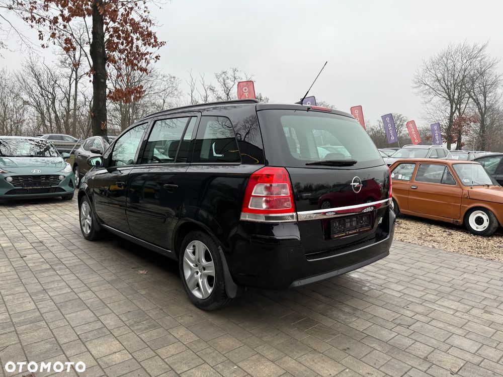 Opel Zafira 1.8 Cosmo - 4