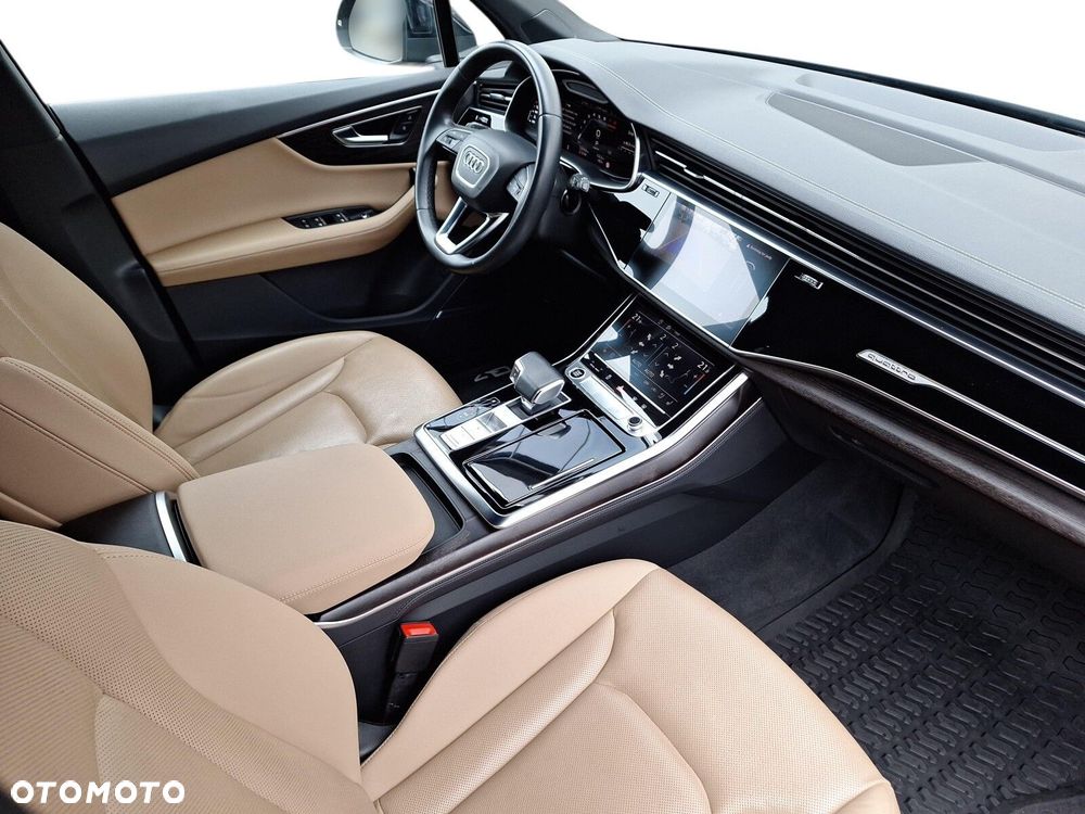 Audi Q7 - 9