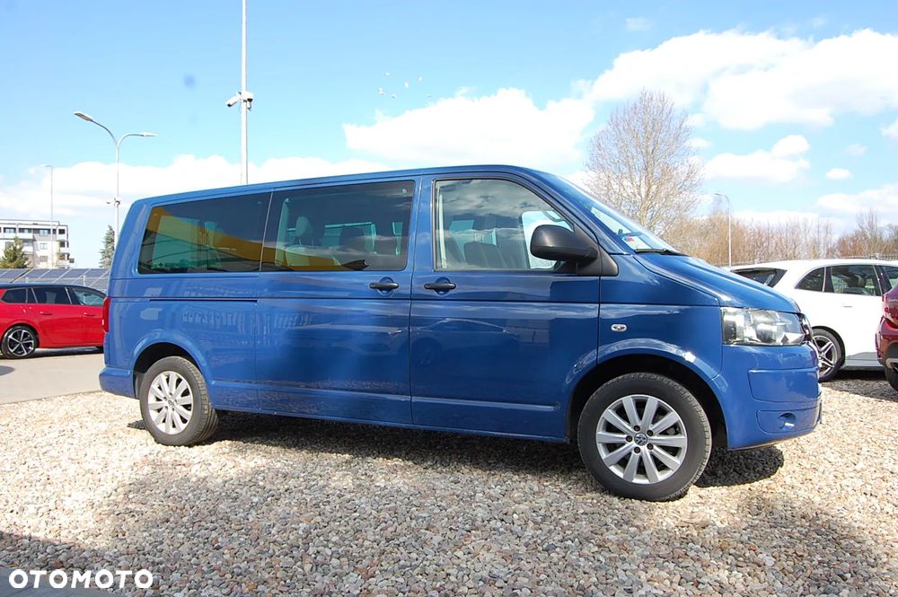 Volkswagen Caravelle - 33