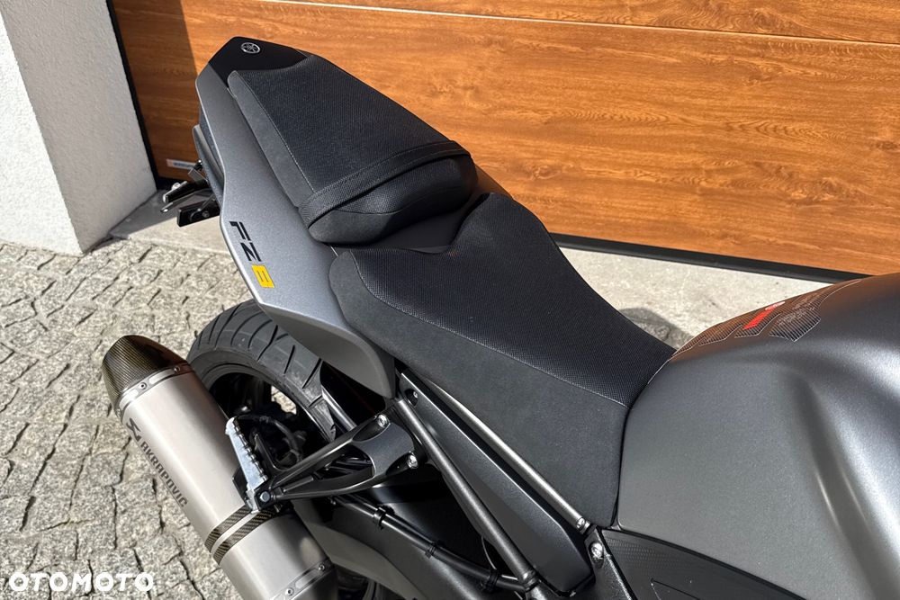 Yamaha FZ8 - 14