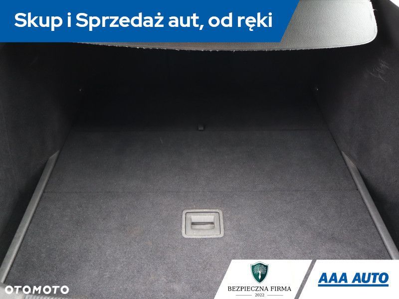 Volkswagen Golf - 14