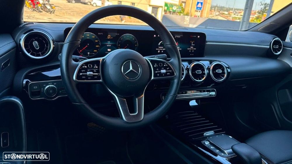Mercedes-Benz CLA 250 e 8G-DCT Progressive - 17