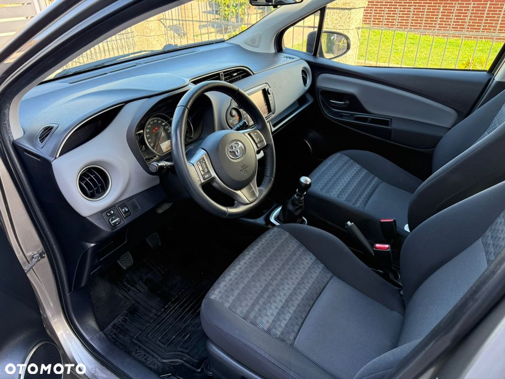 Toyota Yaris 1.33 VVT-i Executive - 6