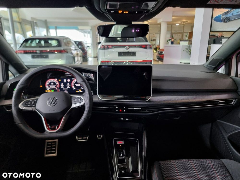 Volkswagen Golf - 21