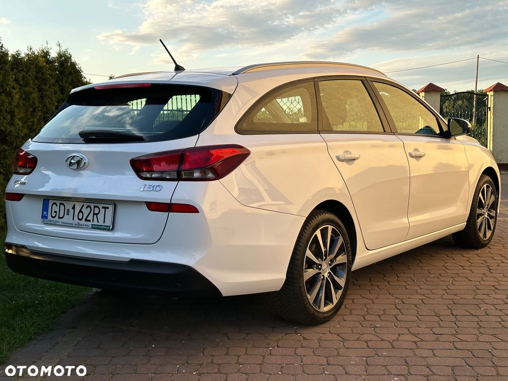Hyundai i30 1.4 Classic + - 8