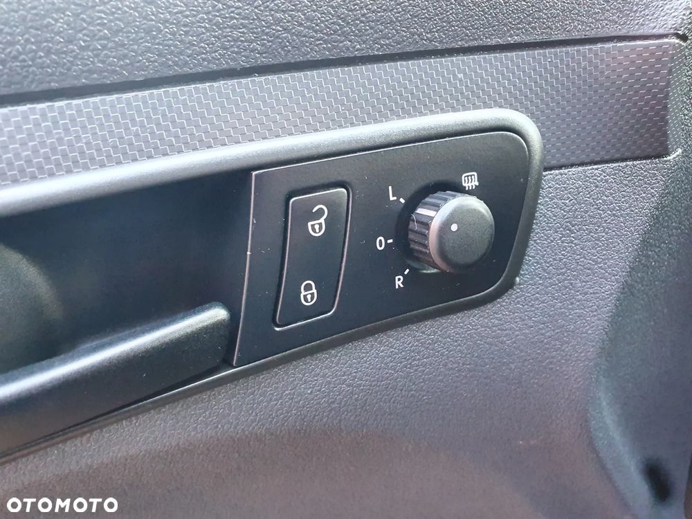 Volkswagen Caddy Maxi DSG - 19