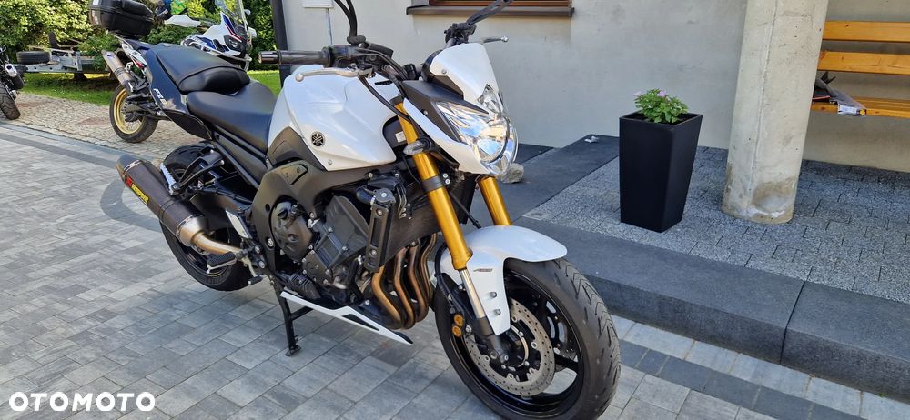 Yamaha FZ8 - 2