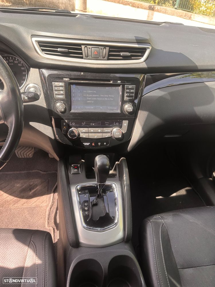 Nissan Qashqai 1.6 dCi Tekna Premium Pele Preta Xtronic - 23