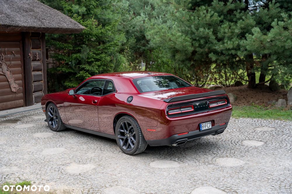 Dodge Challenger - 3