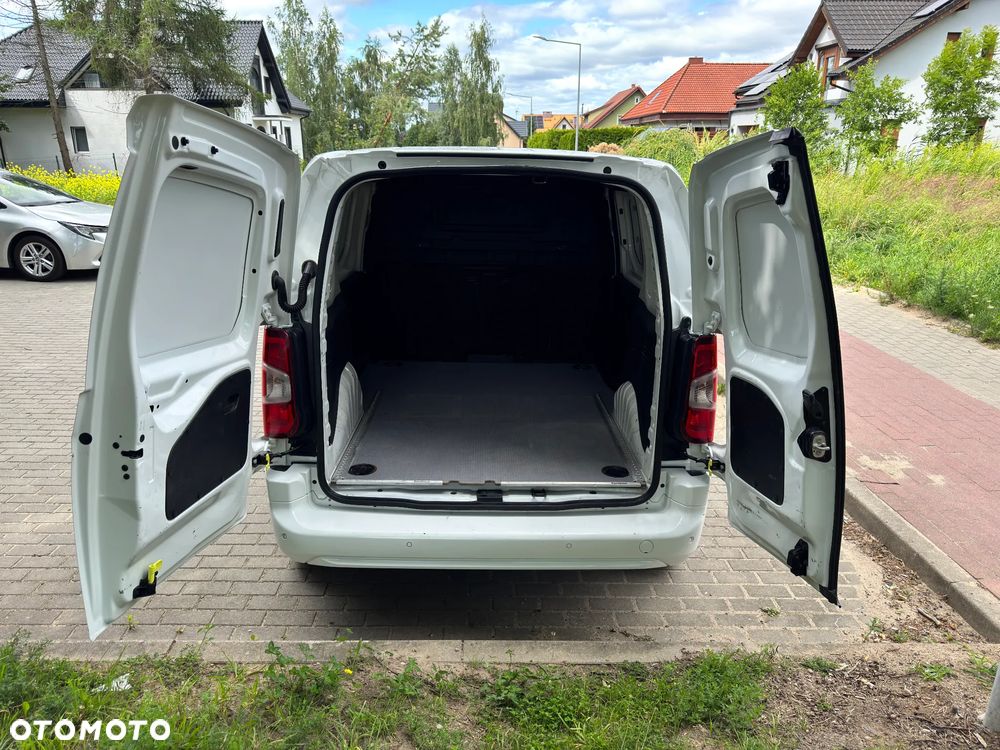 Opel COMBO L1 Automat - 12