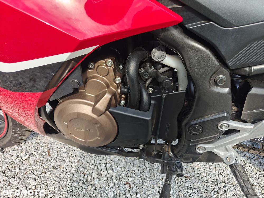 Honda CBR - 7