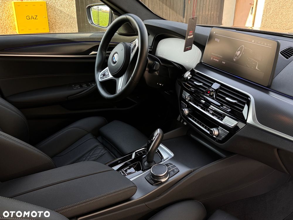 BMW Seria 5 520d MHEV Sport - 23