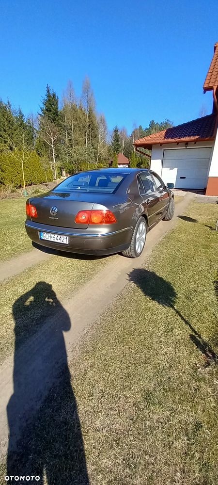Volkswagen Phaeton - 2