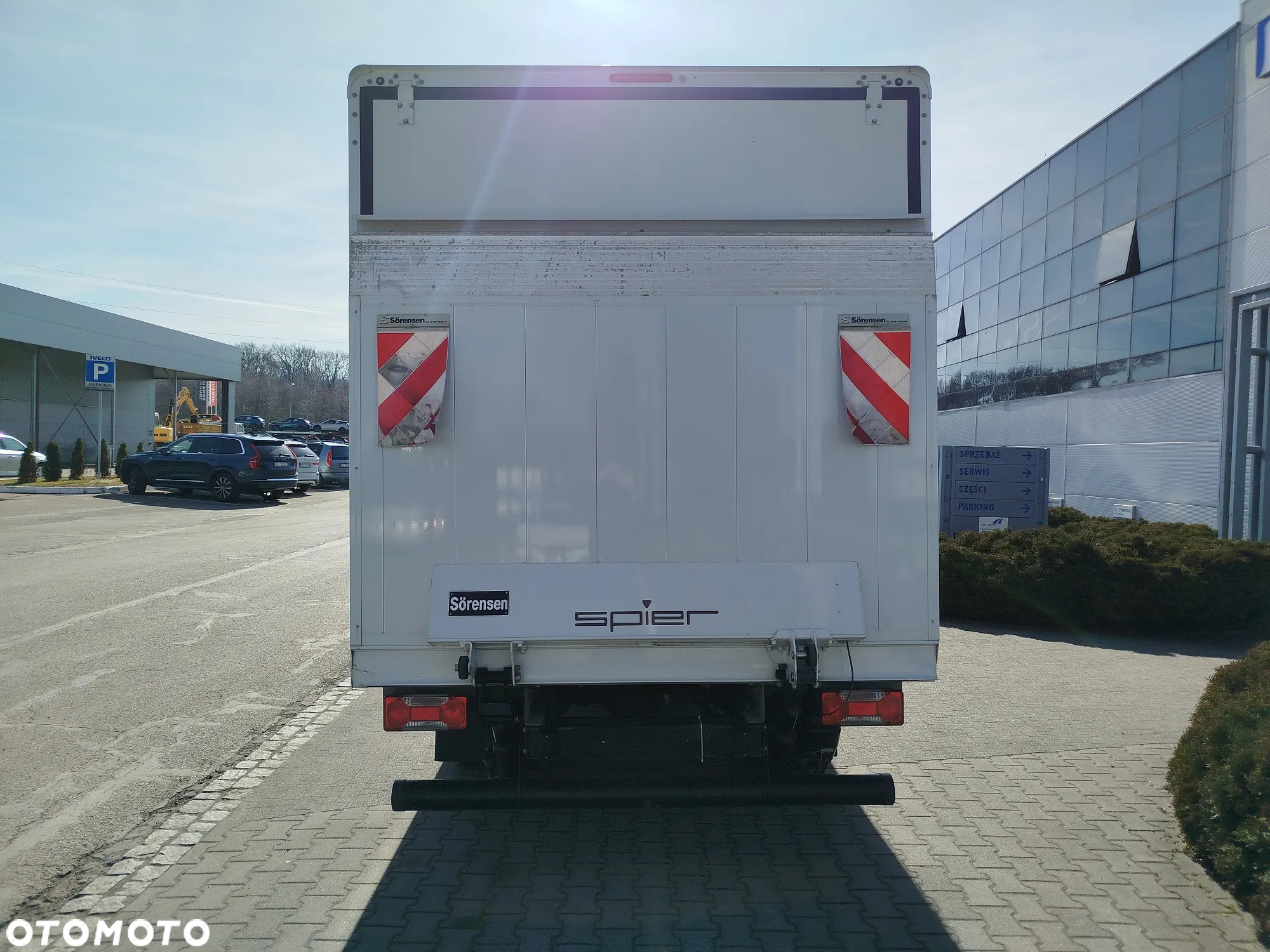 Iveco DAILY 35C16 KONTENER Z WINDĄ (750kg) - 9