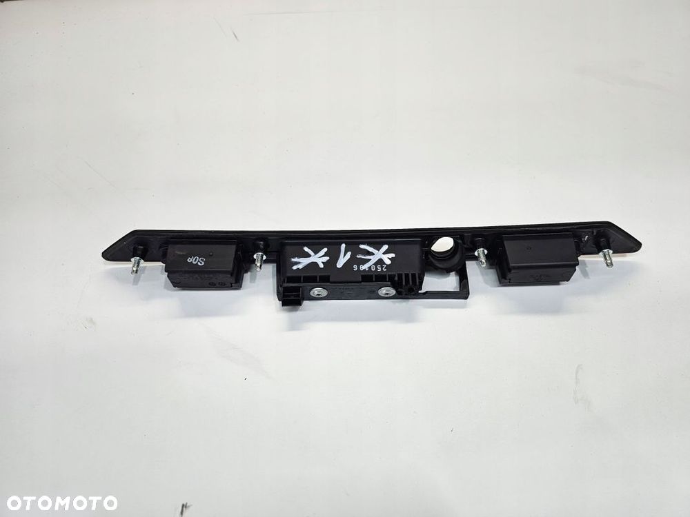 PODŚWIETLENIE TABLICY REJESTRACYJNEJ AUDI A3 A4 A6 8E0827574C - 5