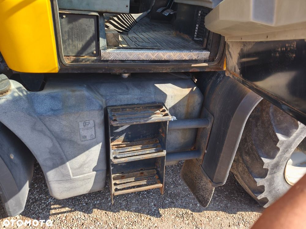 JCB Fastrac 3185 4X4 - 14