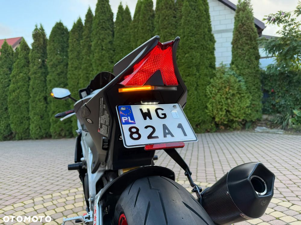 Aprilia RSV - 10