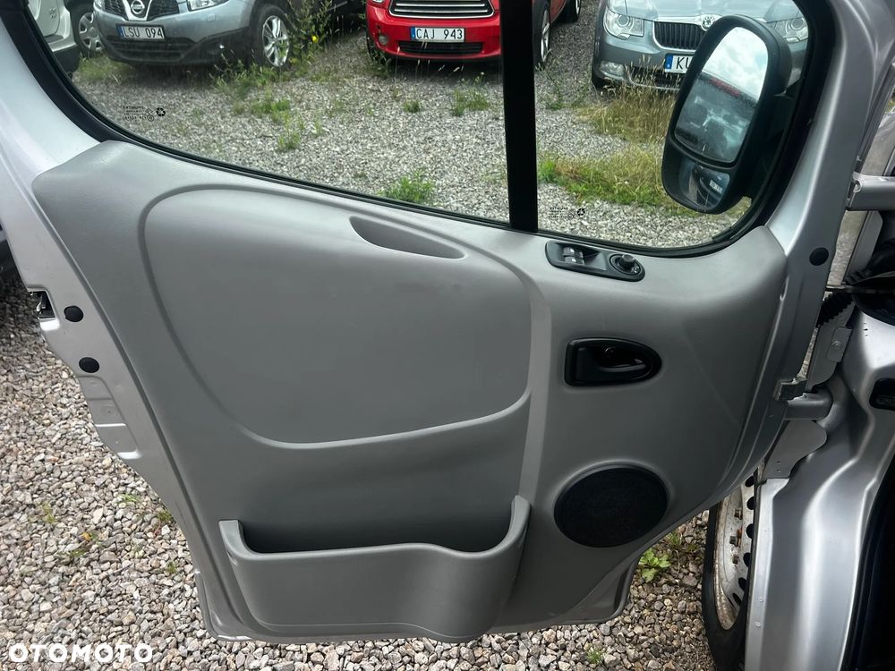 Renault Trafic - 20