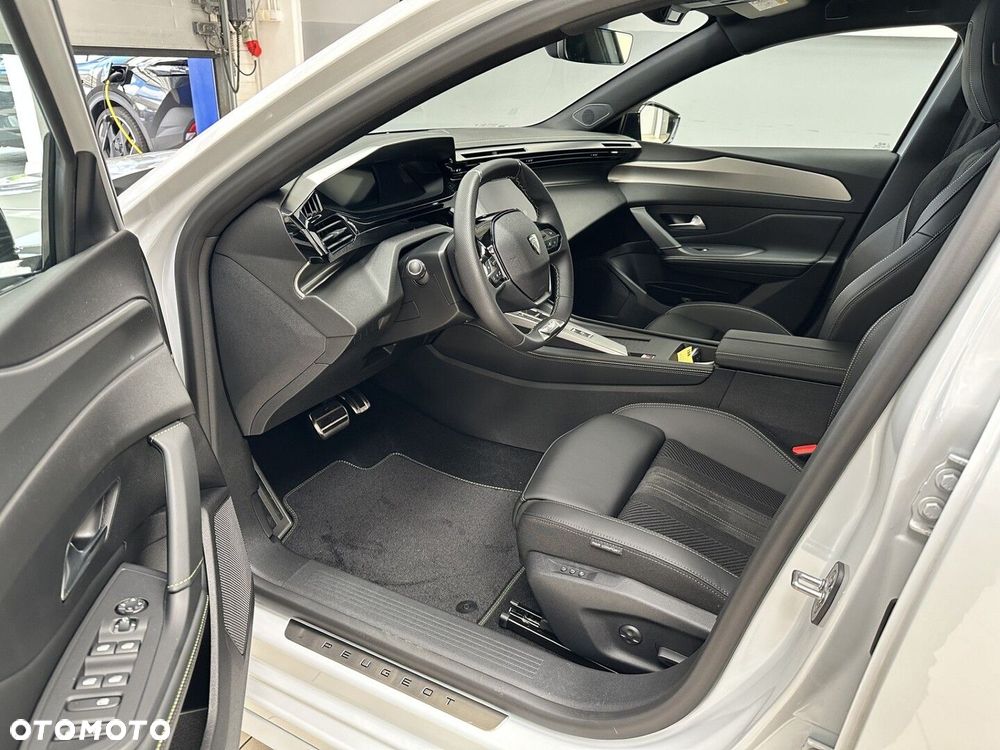 Peugeot 308 1.2 PureTech GT S&S EAT8 - 10