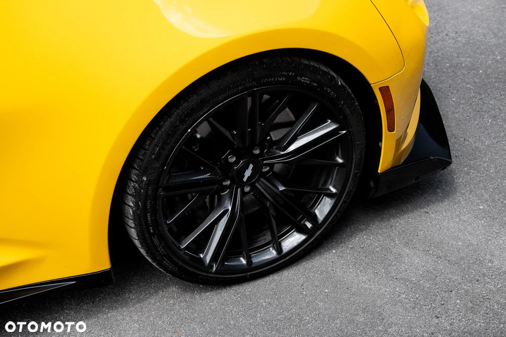 Chevrolet Camaro - 21