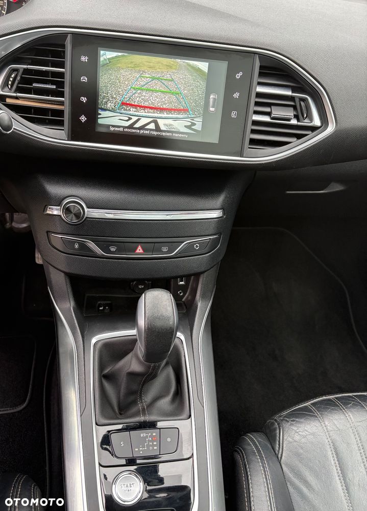 Peugeot 308 BlueHDi FAP 150 EAT6 Stop & Start Allure - 19