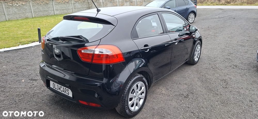 Kia Rio - 14