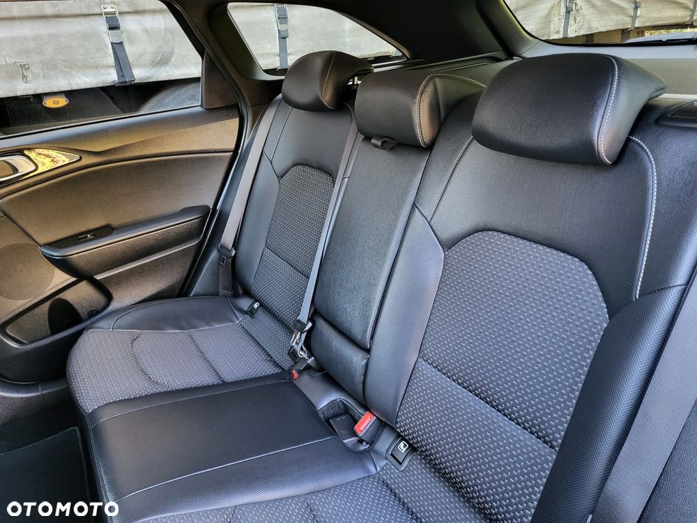 Kia Ceed - 26
