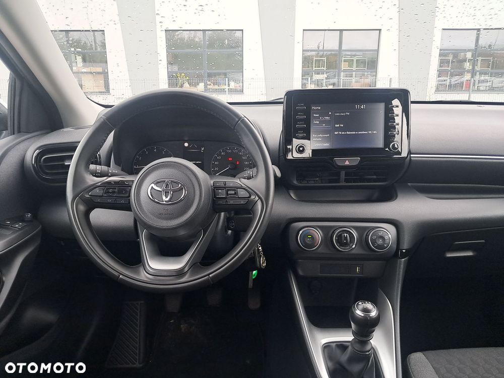 Toyota Yaris - 11