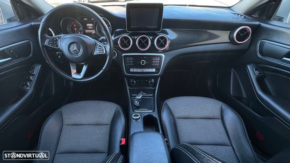 Mercedes-Benz CLA 180 d Shooting Brake Urban Aut. - 12