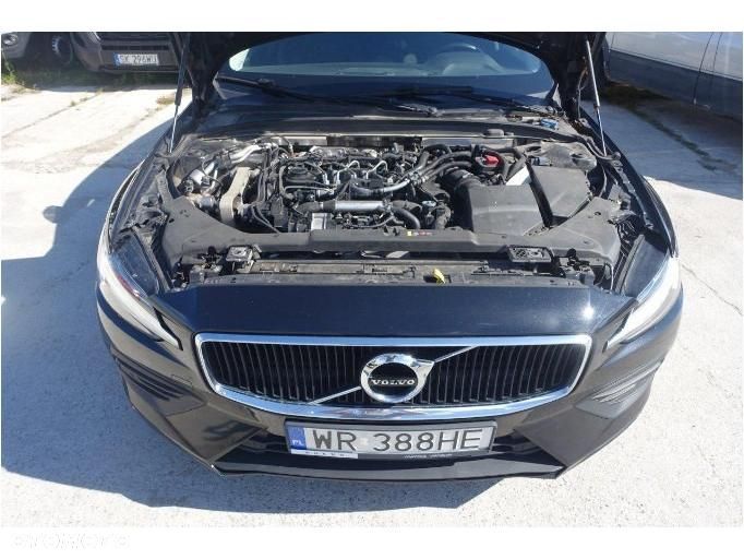 Volvo V60 B4 D Momentum - 6