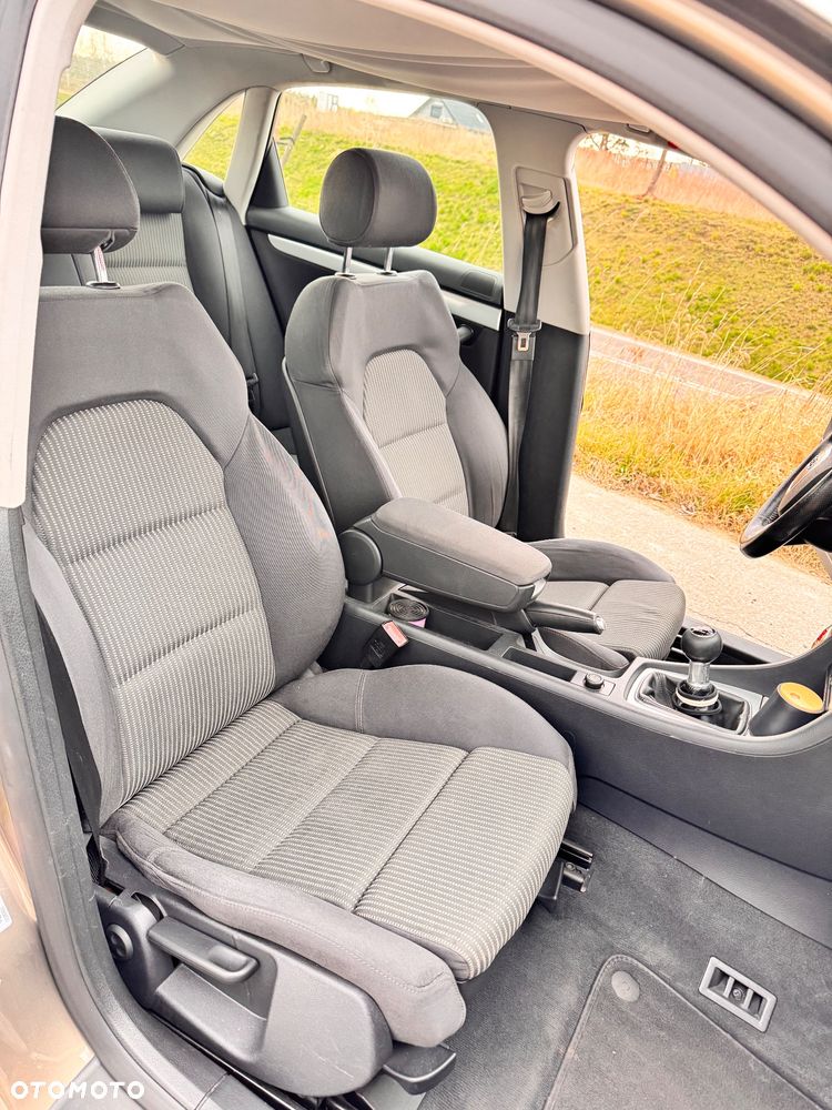 Audi A4 Limousine 2.0T FSI - 11