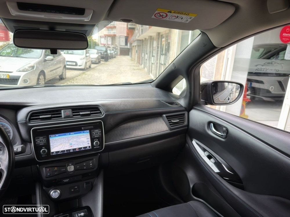 Nissan Leaf Acenta - 22