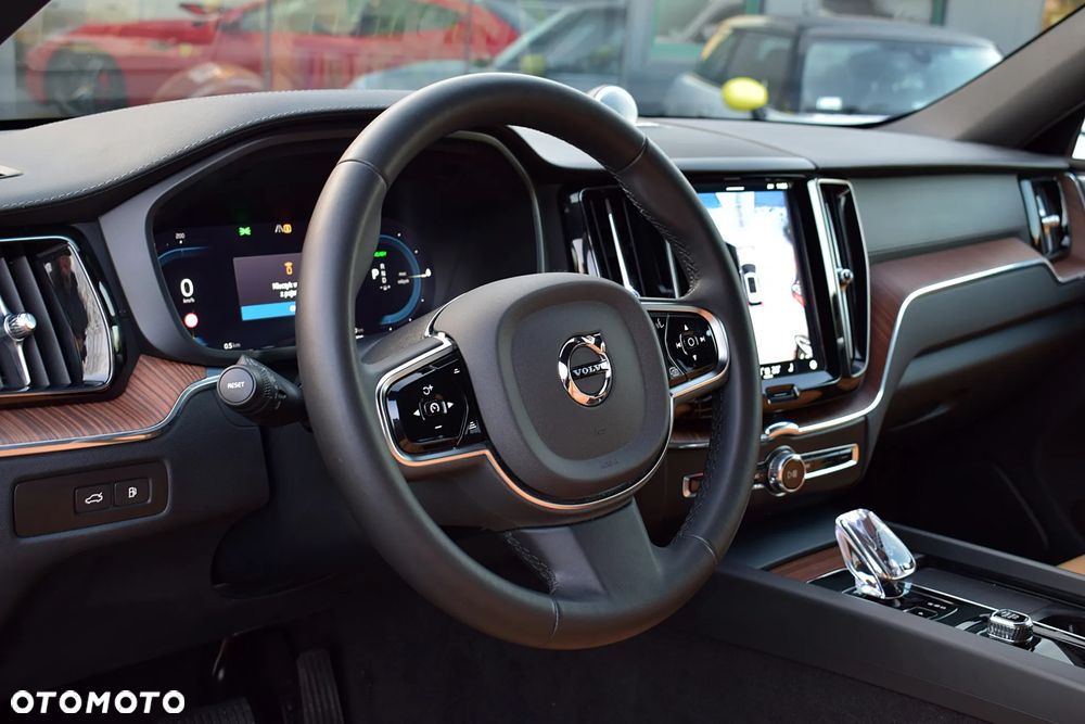 Volvo XC 60 T8 Plug-In Hybrid AWD Inscription Expression - 10