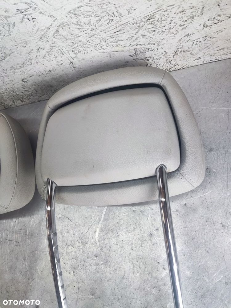 MERCEDES C KLASA W204 LIFT ZAGŁÓWEK FOTELA PRZÓD SKÓRA JASNA - 16