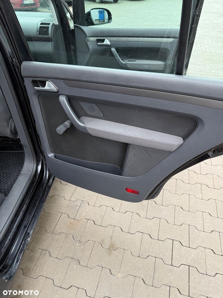 Volkswagen Touran 1.9 TDI Trendline - 23