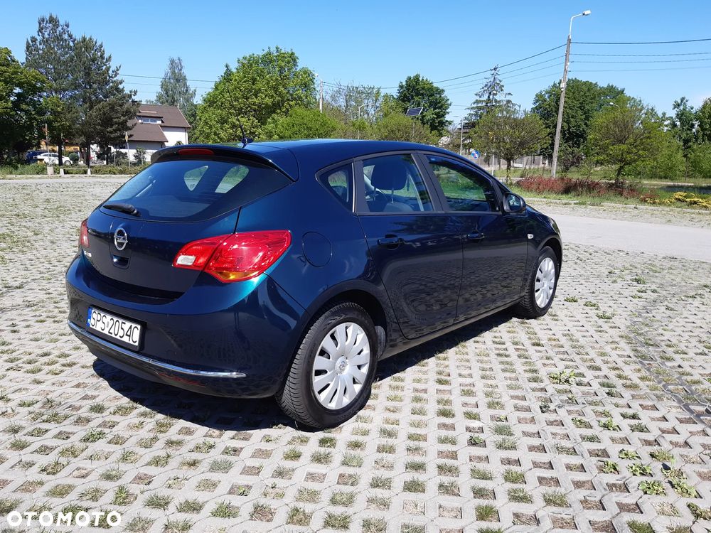 Opel Astra 1.6 Color Edition - 13