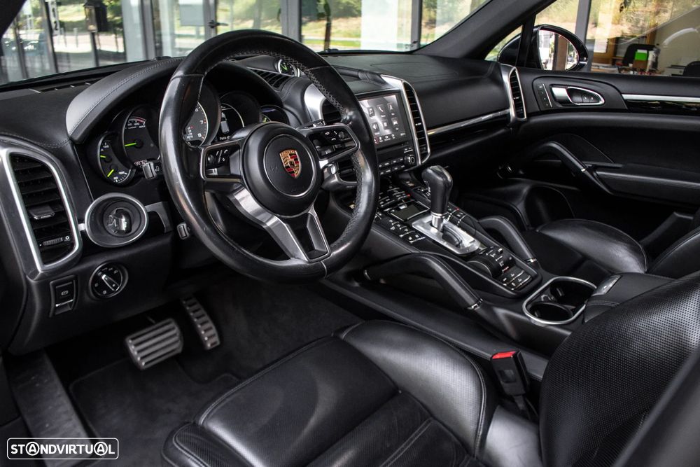 Porsche Cayenne S E-Hybrid - 30