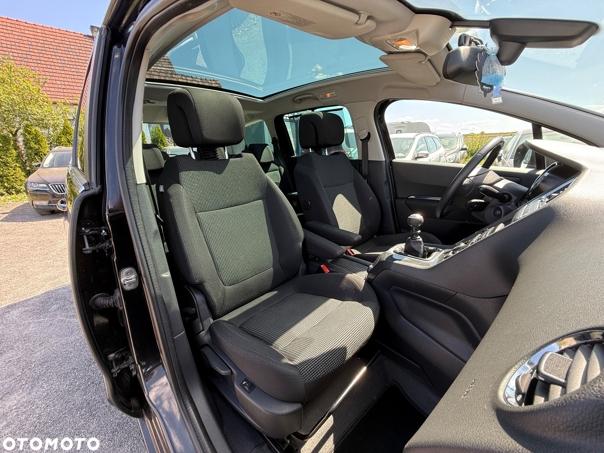 Peugeot 5008 1.6 THP Active - 21