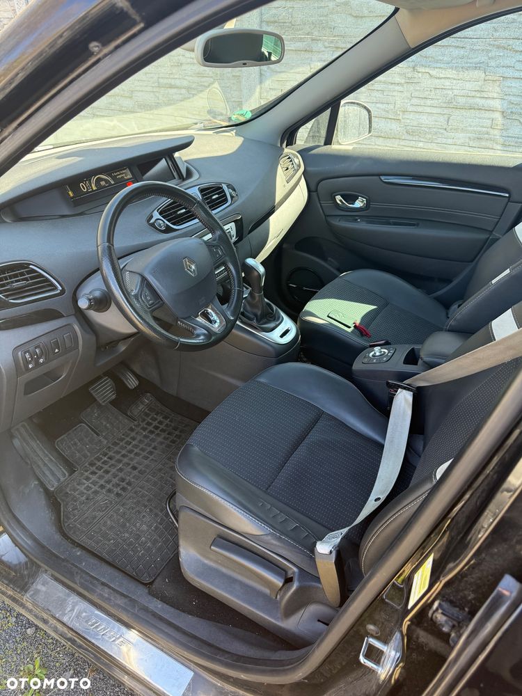 Renault Scenic 1.5 dCi Bose EDition EDC - 8