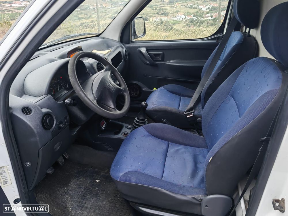 Peugeot Partner 2.0 HDI - 12