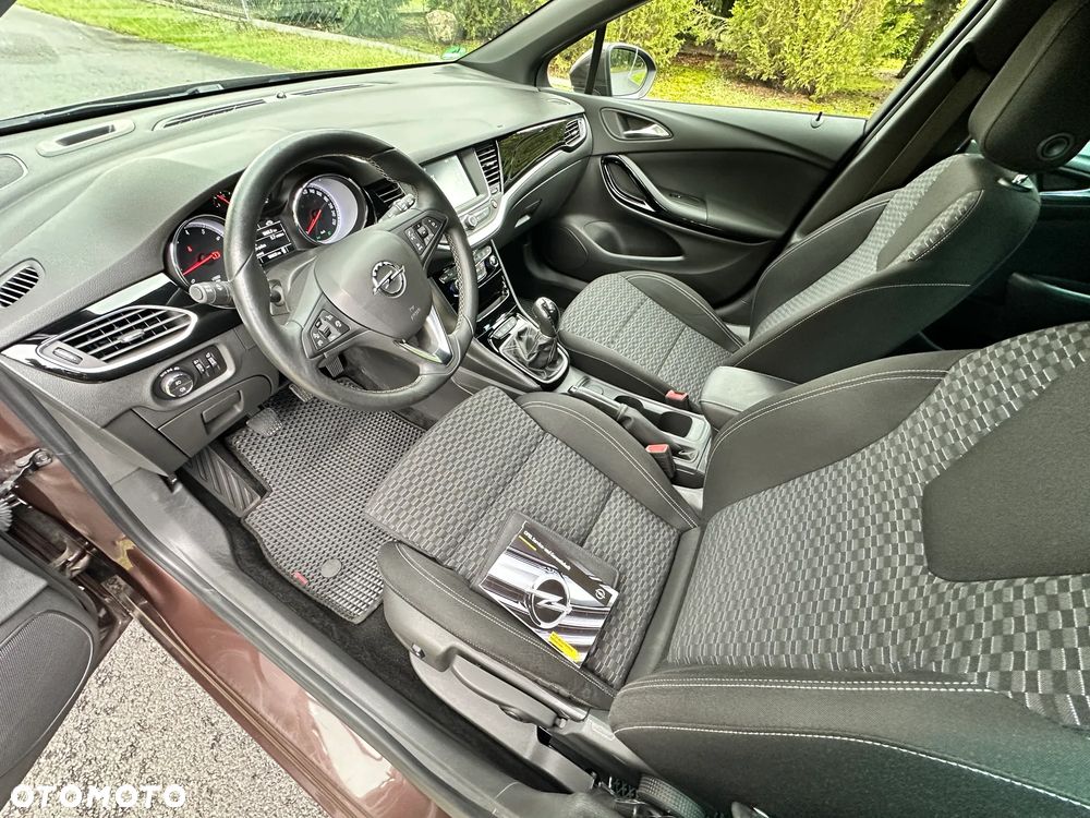 Opel Astra 1.4 T Dynamic - 18