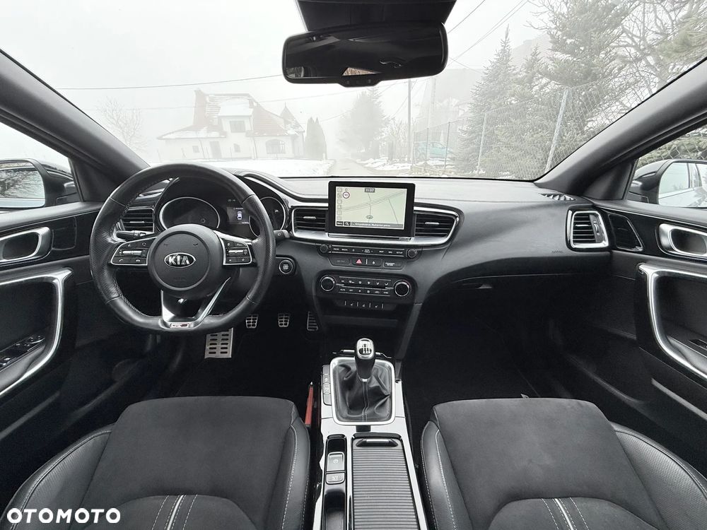 Kia ProCeed 1.4 T-GDI OPF GT LINE - 19