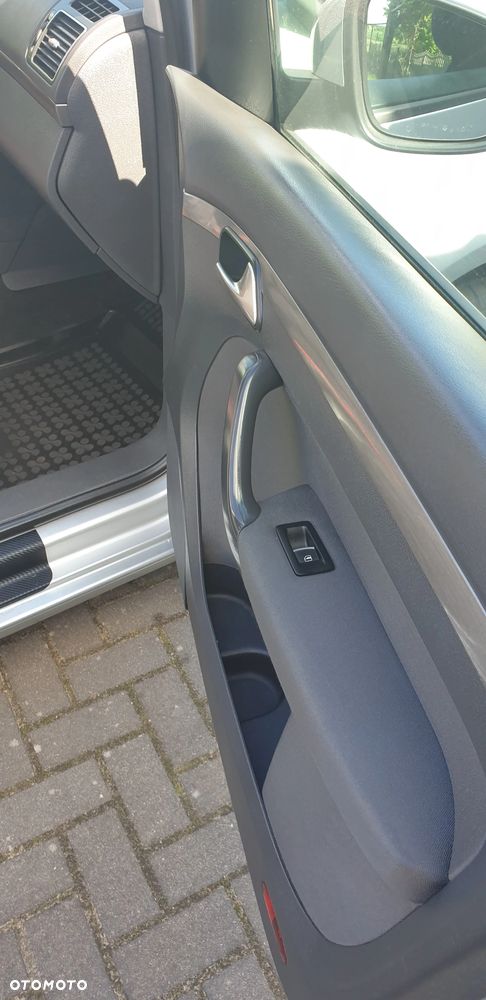 Volkswagen Touran 1.6 TDI DPF Comfortline - 30